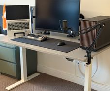 Standing desk
