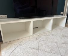 TV bench