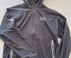 Emporio Armani EA7 ventus top Hoode jacket black size XL