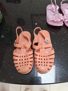 jelly shoes