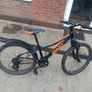 Giant bike, child's Image 3