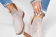 new ankle shoes size fits 2,5-3