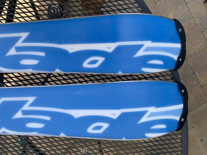 Must sell!! Snow Blades Salomon. Half the size of skis