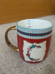 Brand New Carolyn Donnelly Letter C Mug
