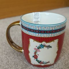 Brand New Carolyn Donnelly Letter C Mug