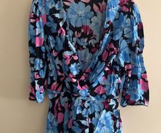 Wrap style top size 16