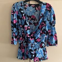 Wrap style top size 16