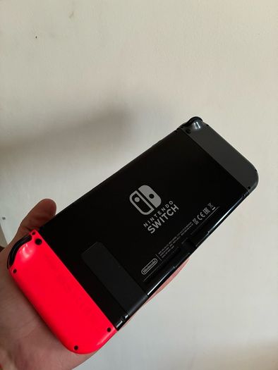 Nintendo Switch 1Tb + Dock + Case + Charger