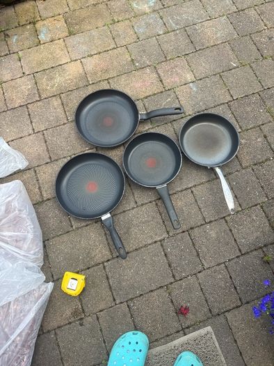 fry pans