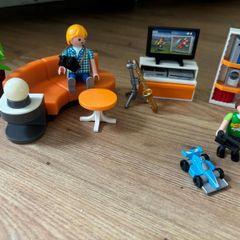 Playmobil modern living room set with working light