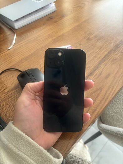 iPhone 13