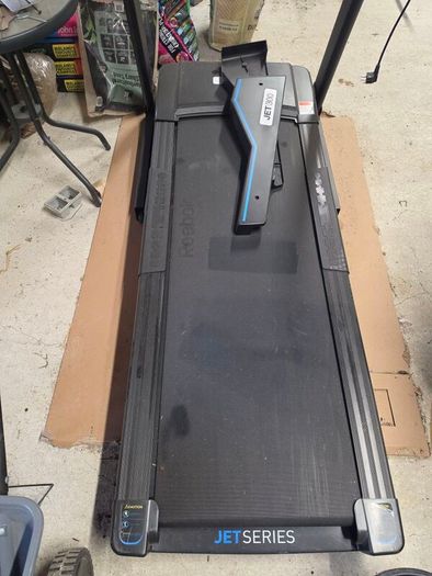 Reebok Jet 300 Treadmill for parts or repair