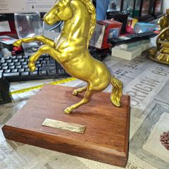 Beautiful Heavy Brass Rearing Horse Sculpture Mounted on a Wooden Base, Commemorating a Winner of a Gold Cup The engraved text indicates an event date of October 15, 1992 15.10.92, Postage Available