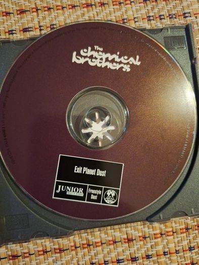 CD The chemical brothers exit planet dust