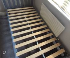 3ft bed frame & matching chest of drawers