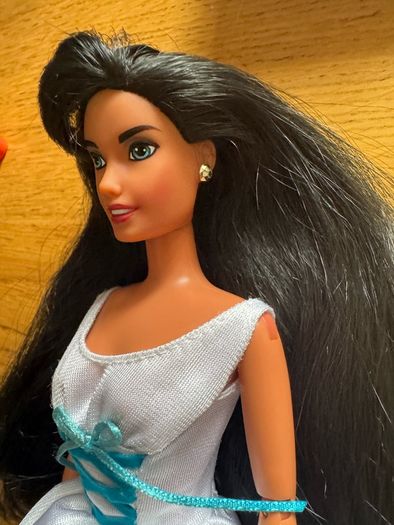 Mattel 1995 Disney Hunchback of Notre Dame Esmerelda Doll Vintage