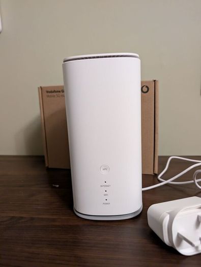 Vodafone Gigacube Mobile 5G Router