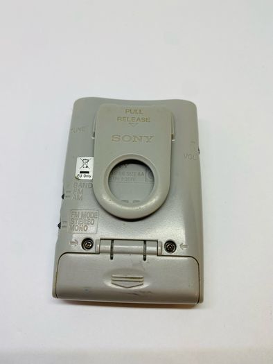 Sony FM/AM walkman SRF-59