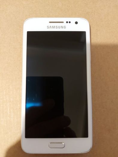 Samsung Galaxy A3 Mobile Phone, Model SM-A300FU, 16GB, Vodafone network, in excellent condition