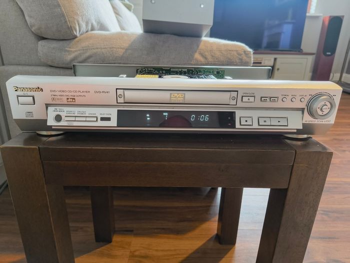 Panasonic Made in Japan RV-41 DVD/CD player