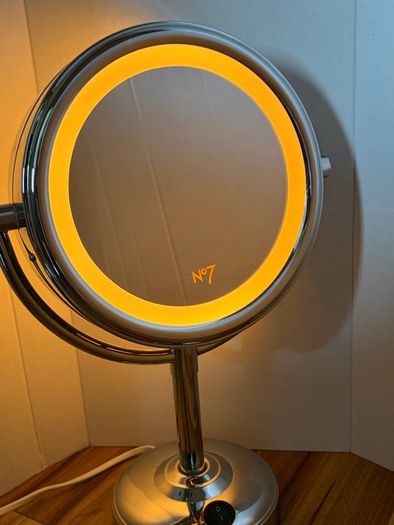 mirror