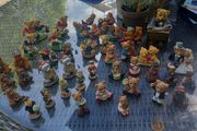 Large amount of teddy bear figures, D18 post 10e