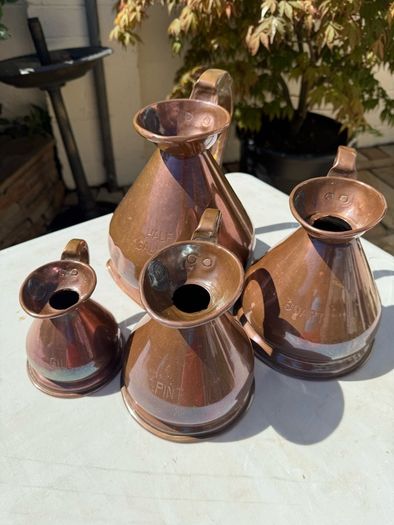 Beautiful antique copper jug set 1/2 gal/quartz/pint & gill size