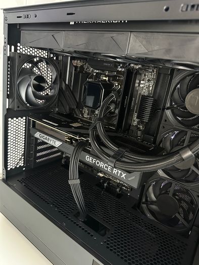 High End Gaming PC | RTX 5070 ti 16GB / Ryzen 9800x3d / DDR5