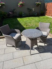 LG Outdoor - 2 Seater Table and Chairs