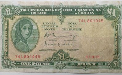 1976 and 1974 Ireland IR 2 Lady Lavery Banknote.