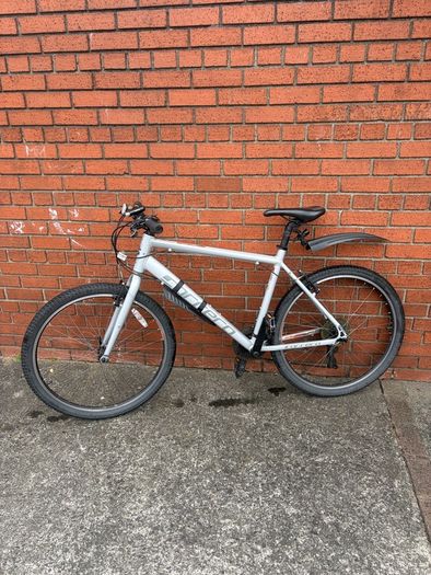 carrera mountain bike
