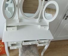 Dressing table