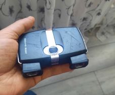 Pocket binoculars