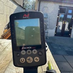 Metal detector