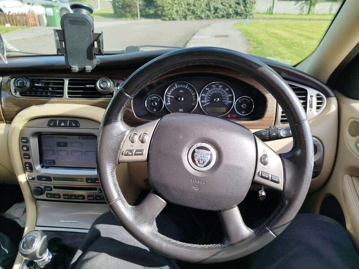 Jaguar X type