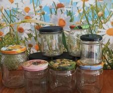Glass jar