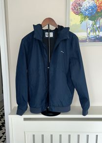 Reduced Mens Hooded Navy Jacket from Jack & Jones. Size Small