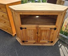Pine tv stand