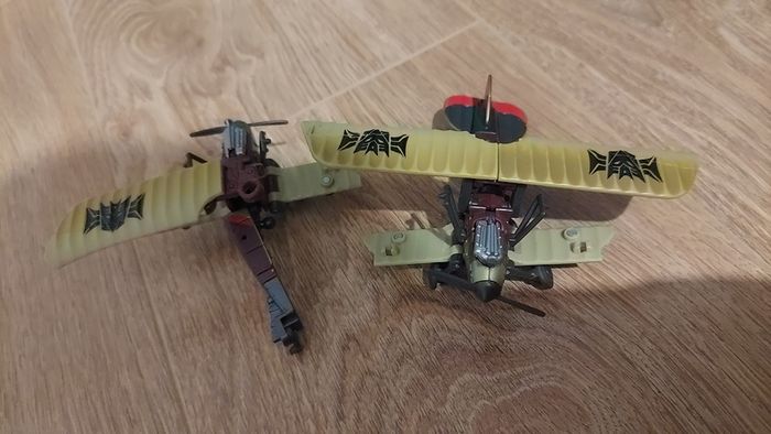 Transformers  airplanes