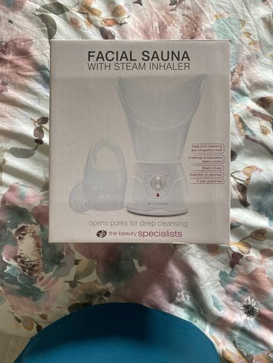 Facial sauna with steam inhaler