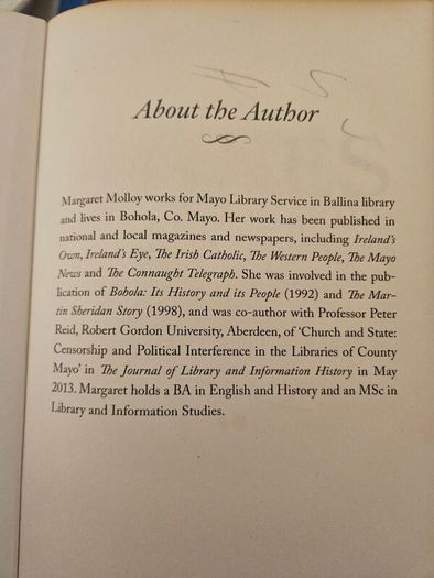 Agnes Morrogh-bernard. Foundress Of Foxford Wollen Mills. By Margaret Molloy. Signed Paperback Edition In Good Condition. See Photos For Same.