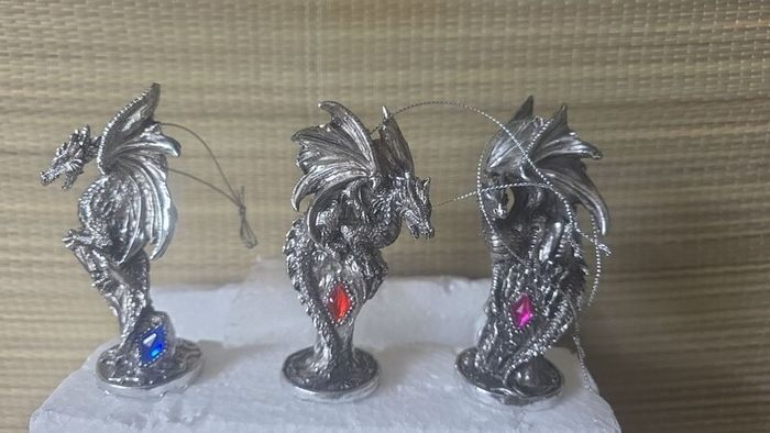 Dragon figurines