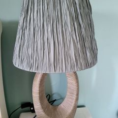 Table lamp