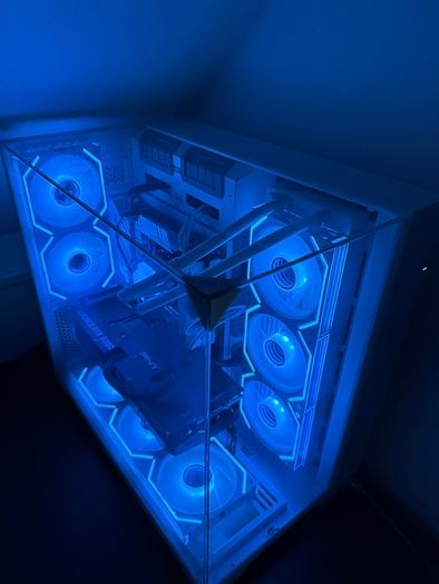 Gaming Pc | Rtx 5080 | Amd Ryzen 7 9800x3d