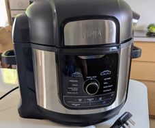 Ninja Foodi Max air fryer & pressure cooker