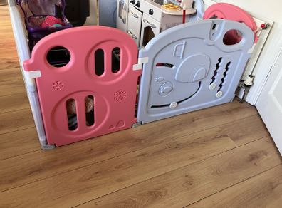 Large playpen