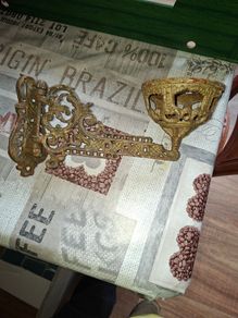 Antique Cast-Iron Wall Mounted Oil Lamp Holder with Swing Arm, Postage Available or Collection is always welcome and Recommended in Rochfortbridge Westmeath