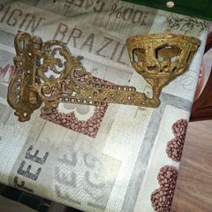 Antique Cast-Iron Wall Mounted Oil Lamp Holder with Swing Arm, Postage Available or Collection is always welcome and Recommended in Rochfortbridge Westmeath