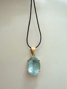 18k gold aquamarine pendant