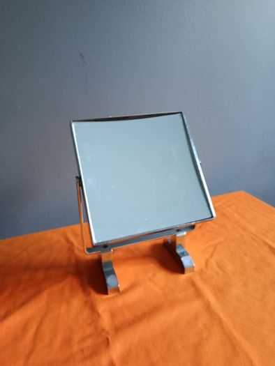 Miror